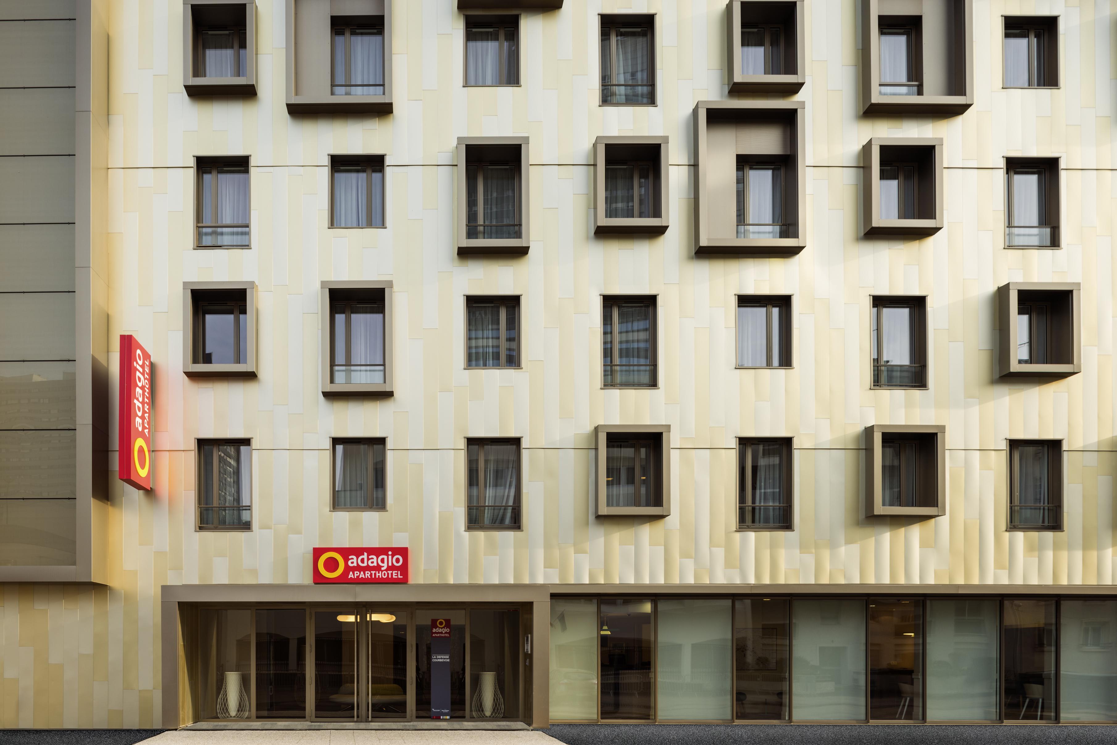 Aparthotel Adagio La Defense Courbevoie Exterior photo