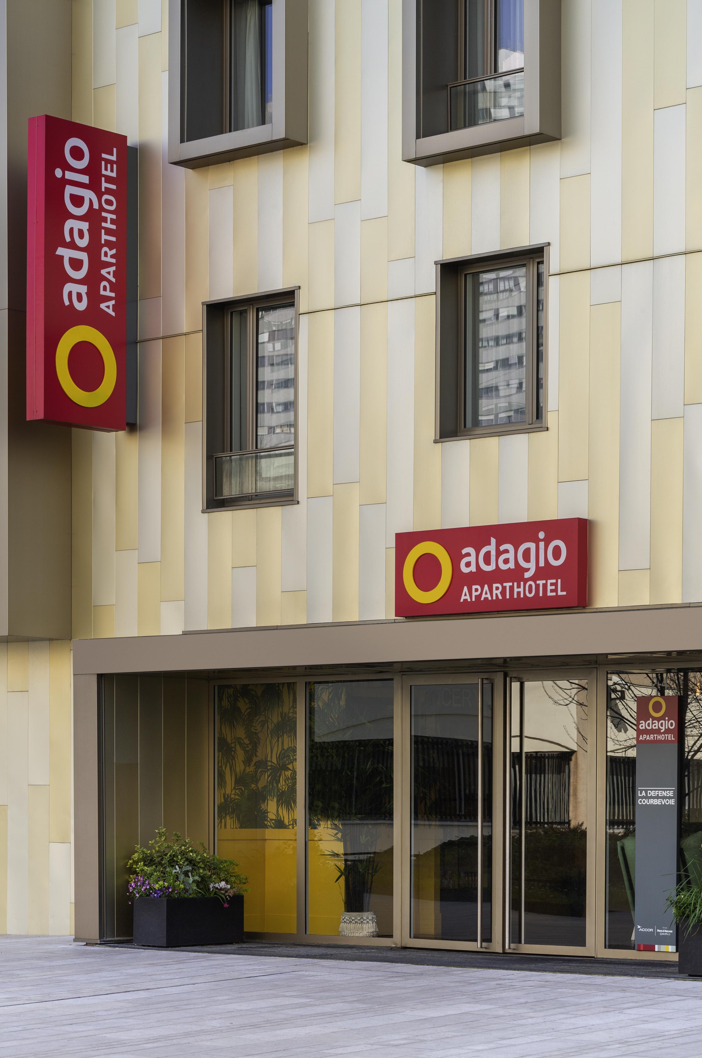 Aparthotel Adagio La Defense Courbevoie Exterior photo