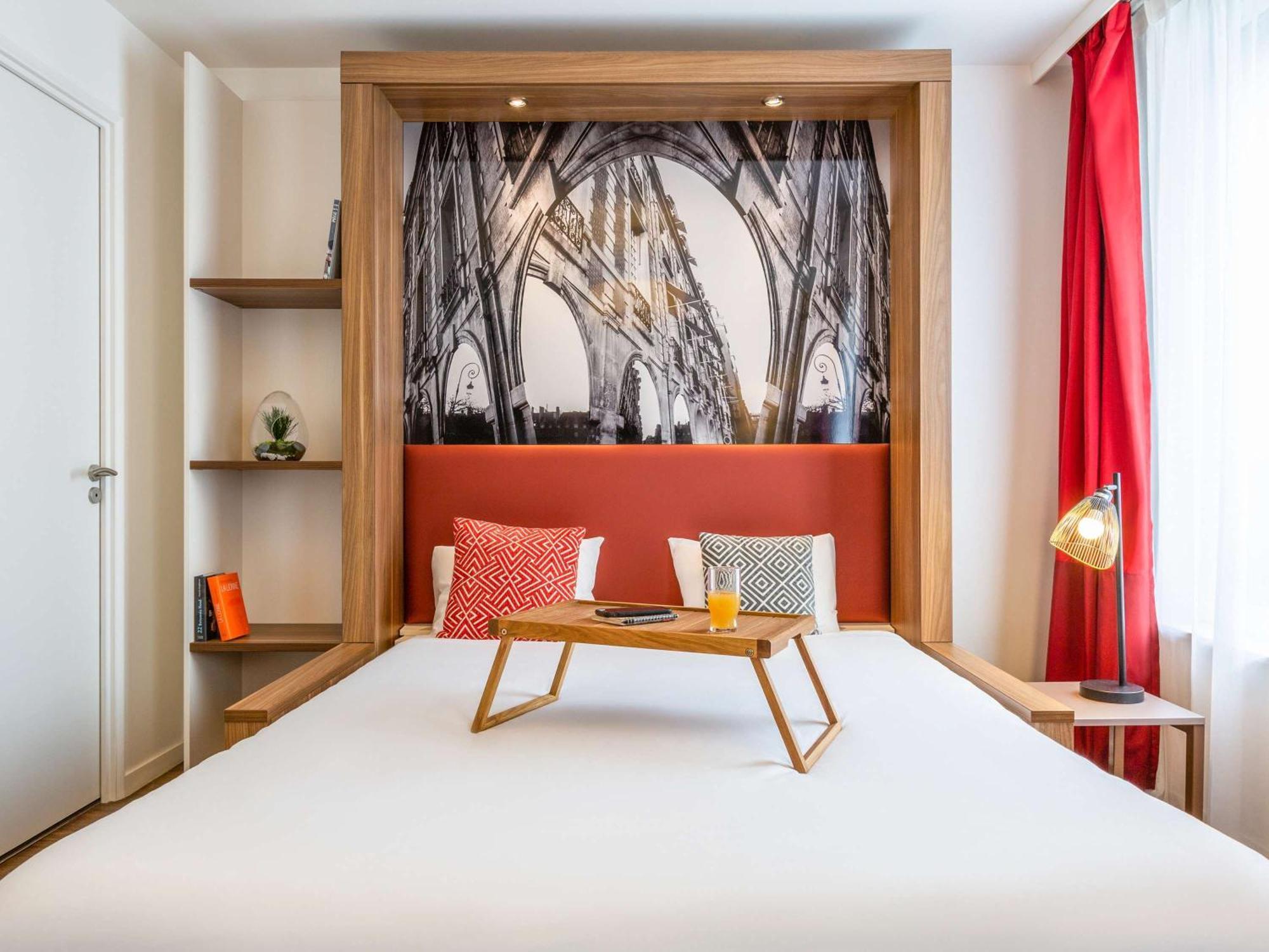 Aparthotel Adagio La Defense Courbevoie Exterior photo